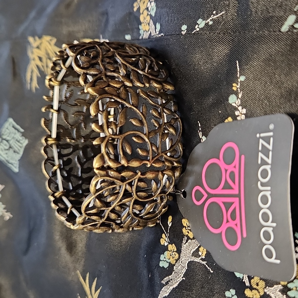 Paparazzi Brass Vine Bracelet